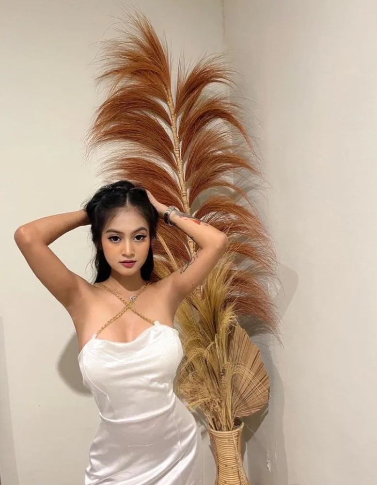 Escort Mirna