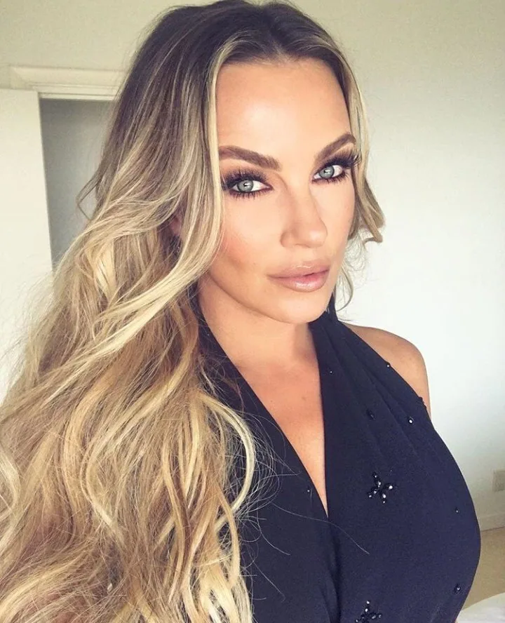 Escort Carlota