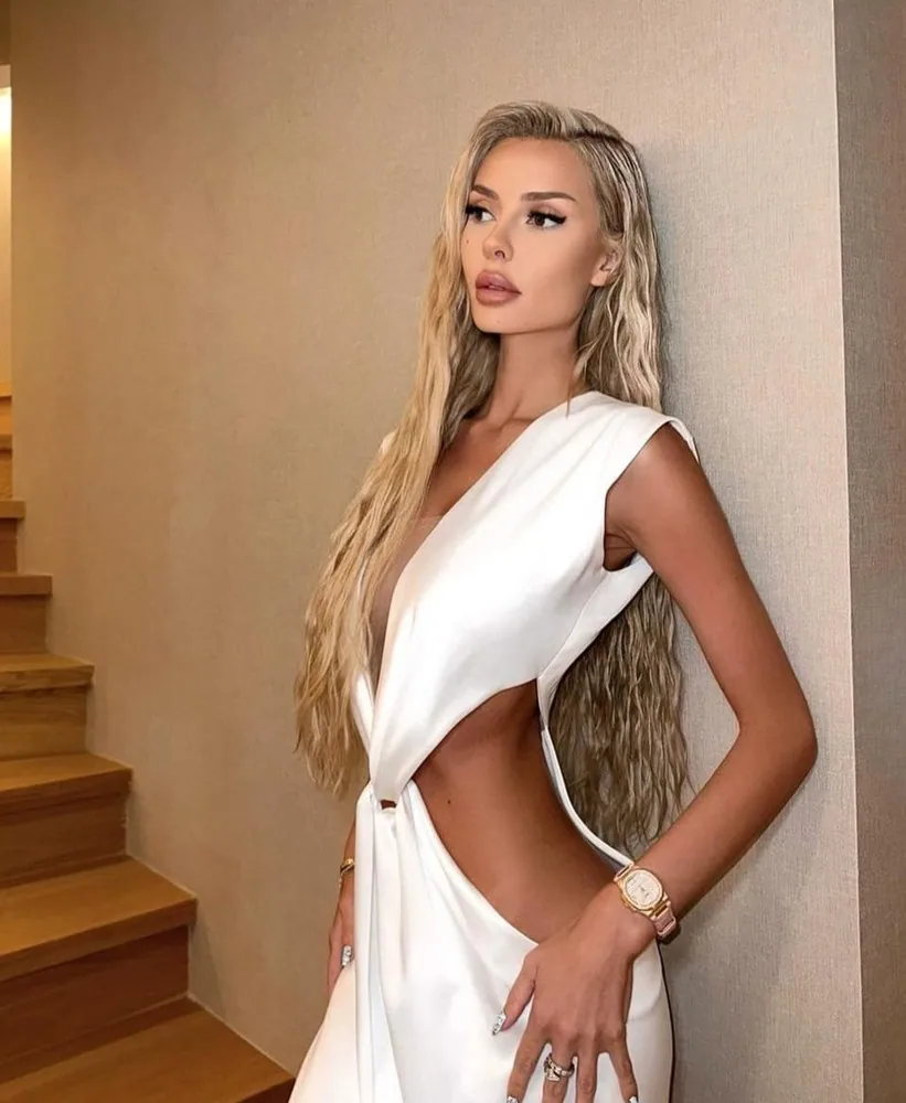 Escort Eva