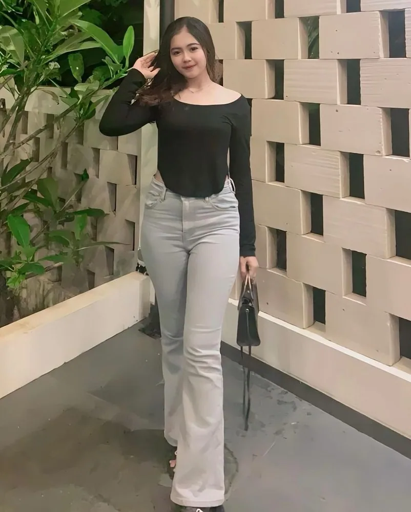 Escort Nela