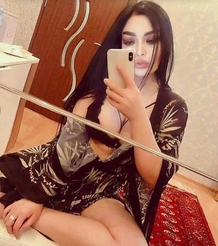 Escort Nina